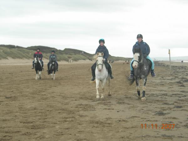 Amanda Lucy Jess and Robyn at Brean 11.11.2007