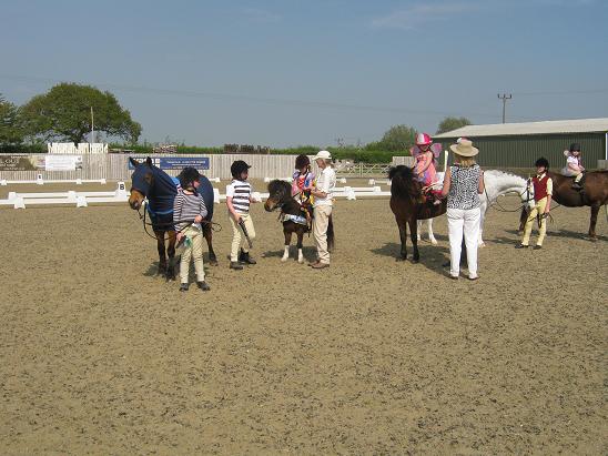 Fun Show - Fancy dress class
