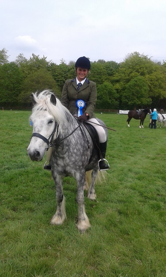 Jess and Lunan 2nd in M & M  Blankney Show 2014